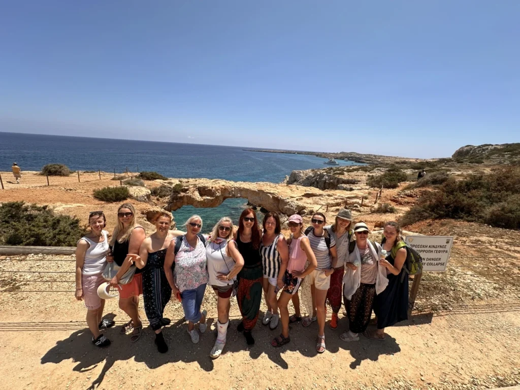 Tao Meilės stovykla Kipre - Kipras Cyprus Stovykla Edita Esenku Meilė - Stovykla moterims pajūris vila moteris moterys