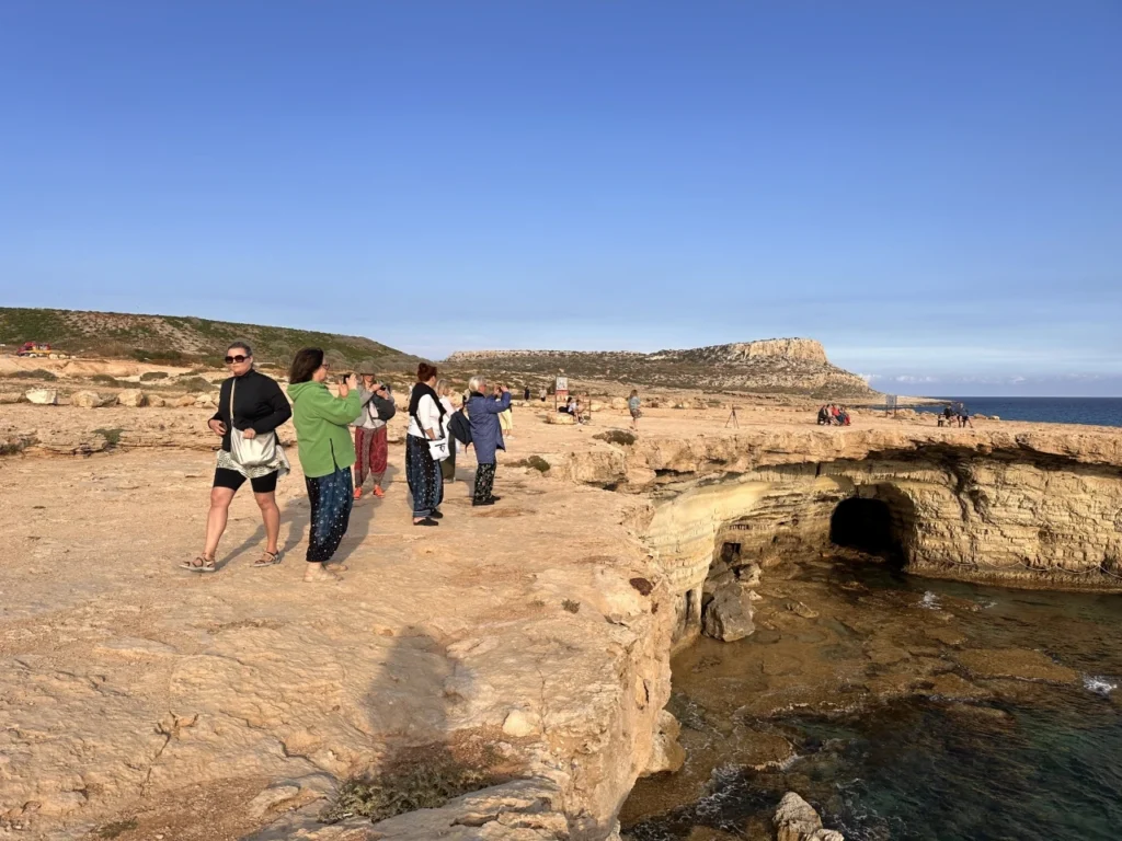 Tao Meilės stovykla Kipre - Kipras Cyprus Stovykla Edita Esenku Meilė - Stovykla moterims pajūris vila moteris moterys